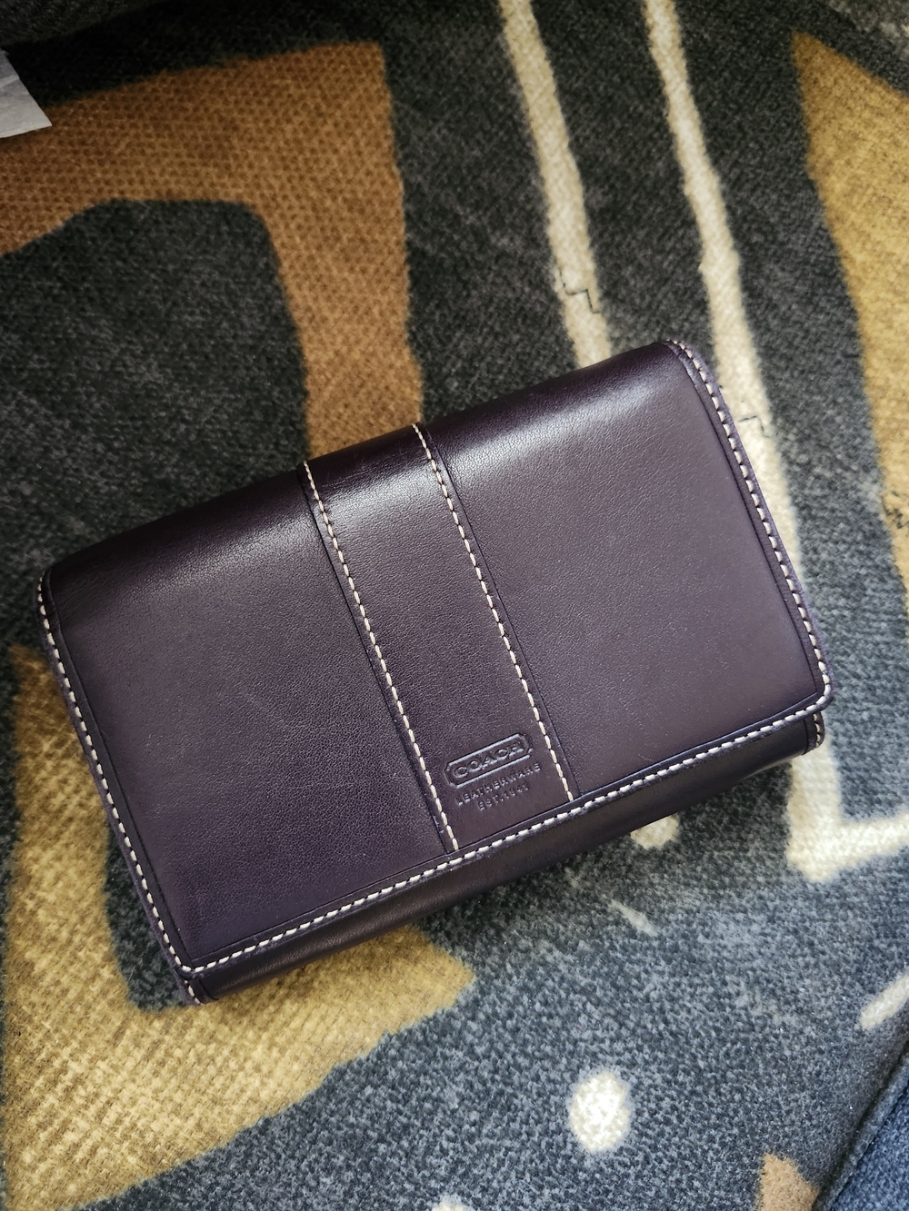 Coach Vintage Y2K Eggplant Purple Leather Wallet | Supple & Clean Soft Beautiful